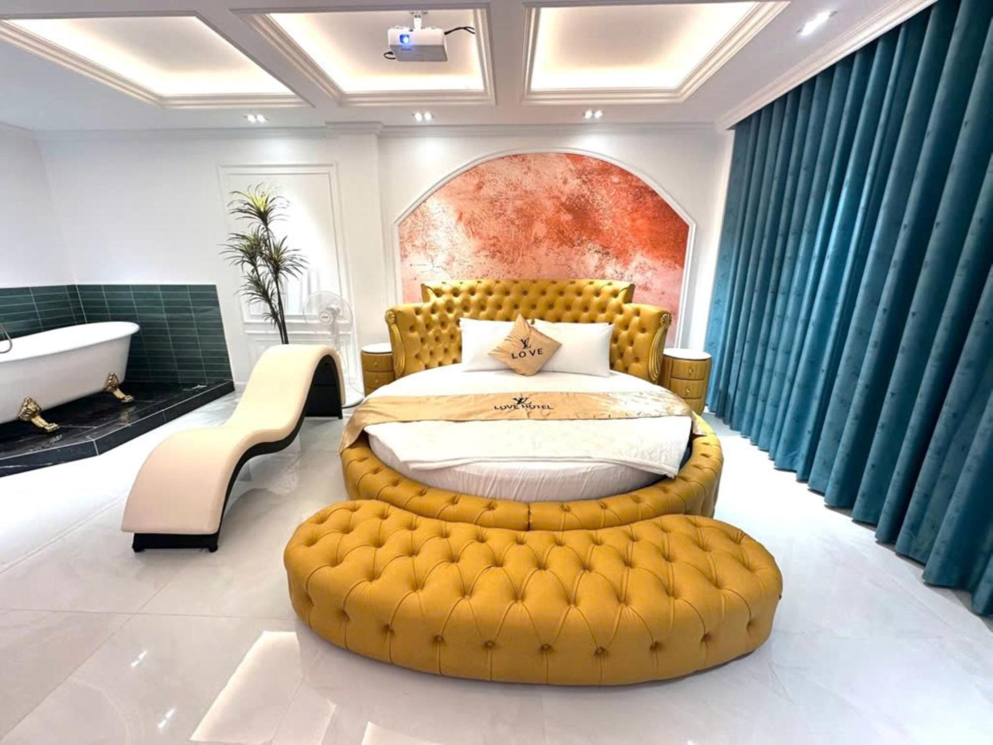 Luxury Ba Diem *