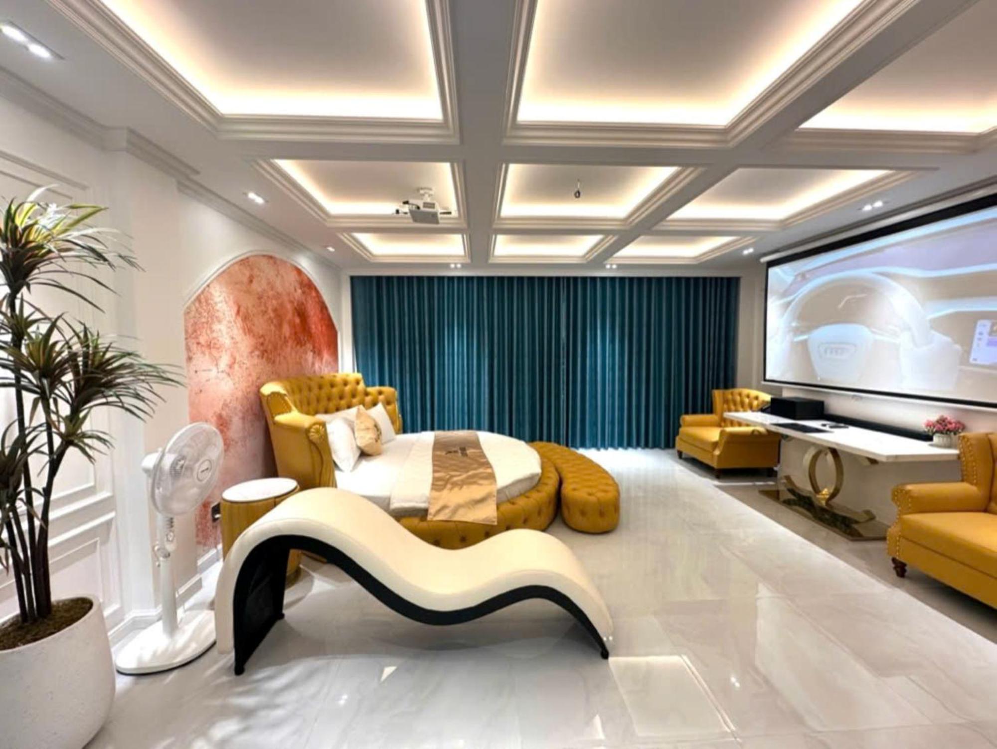 Khách sạn Luxury Ba Diem