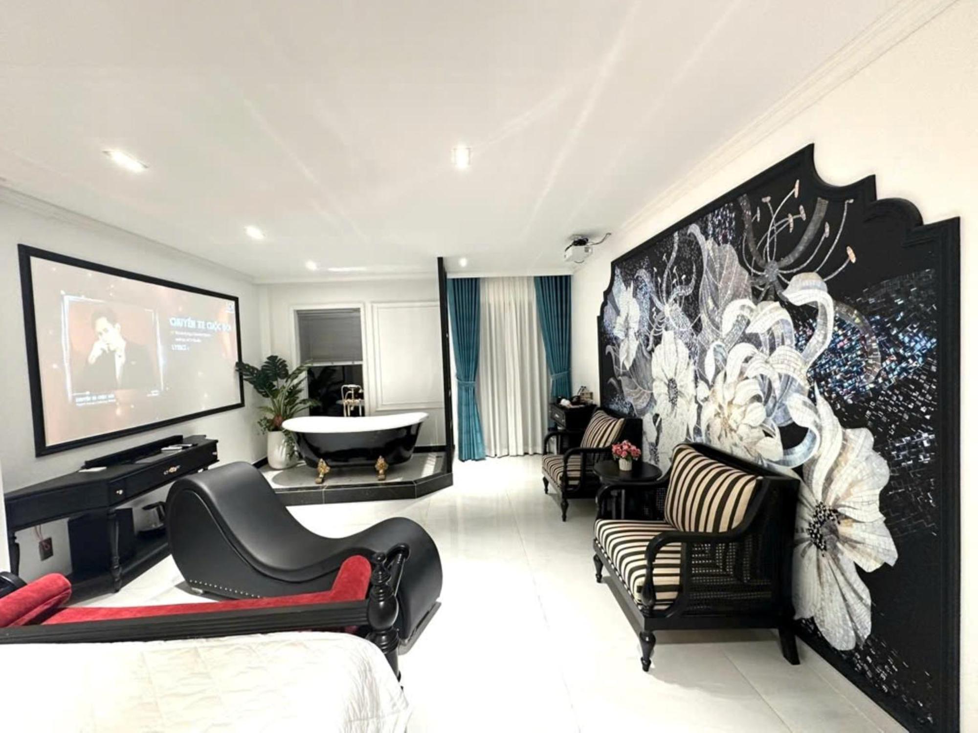 Khách sạn Luxury Ba Diem *