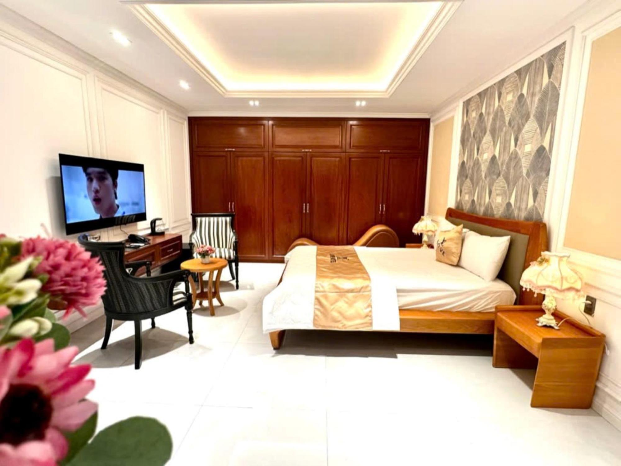 Luxury Ba Diem *