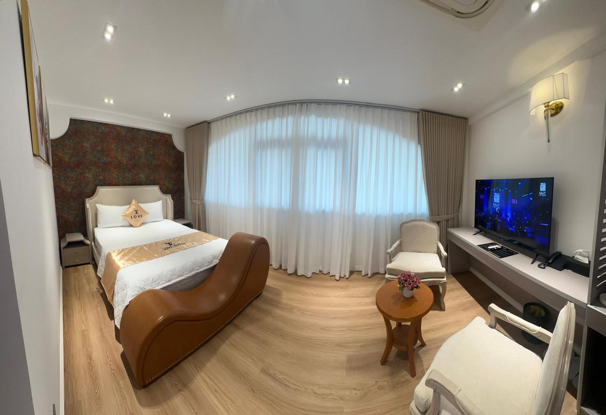 Khách sạn Luxury Ba Diem *